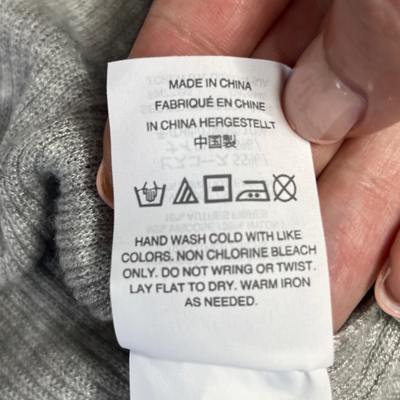 New Madewell Ruffle Shoulder Ribbed Knit Pullover Top Gray | Size L - Picture 12 of 13